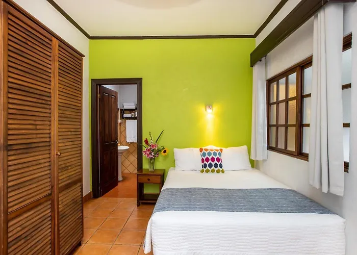 Alajuela City Hotel & Guest House